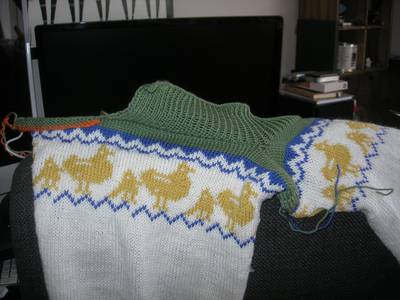 Knitting together shoulders