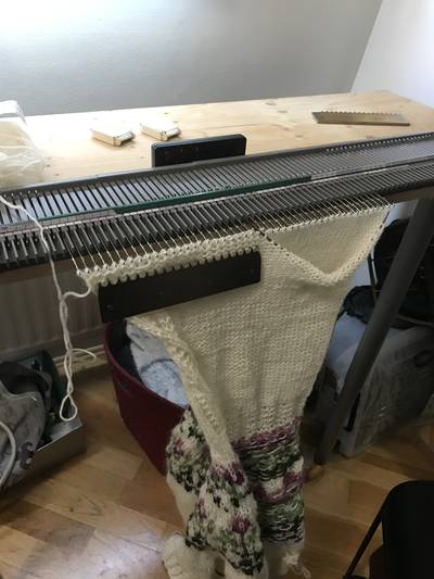 Springtime rehang hood for finishing