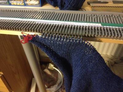 Setting aside stiches for hand knitting shoulder
